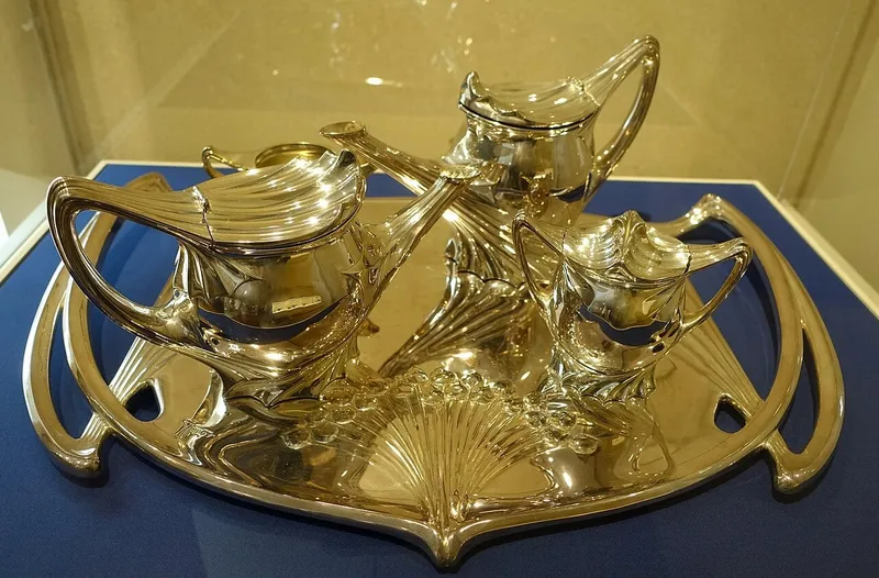 Service à thé et café en métal argenté Christofle, vers 1903