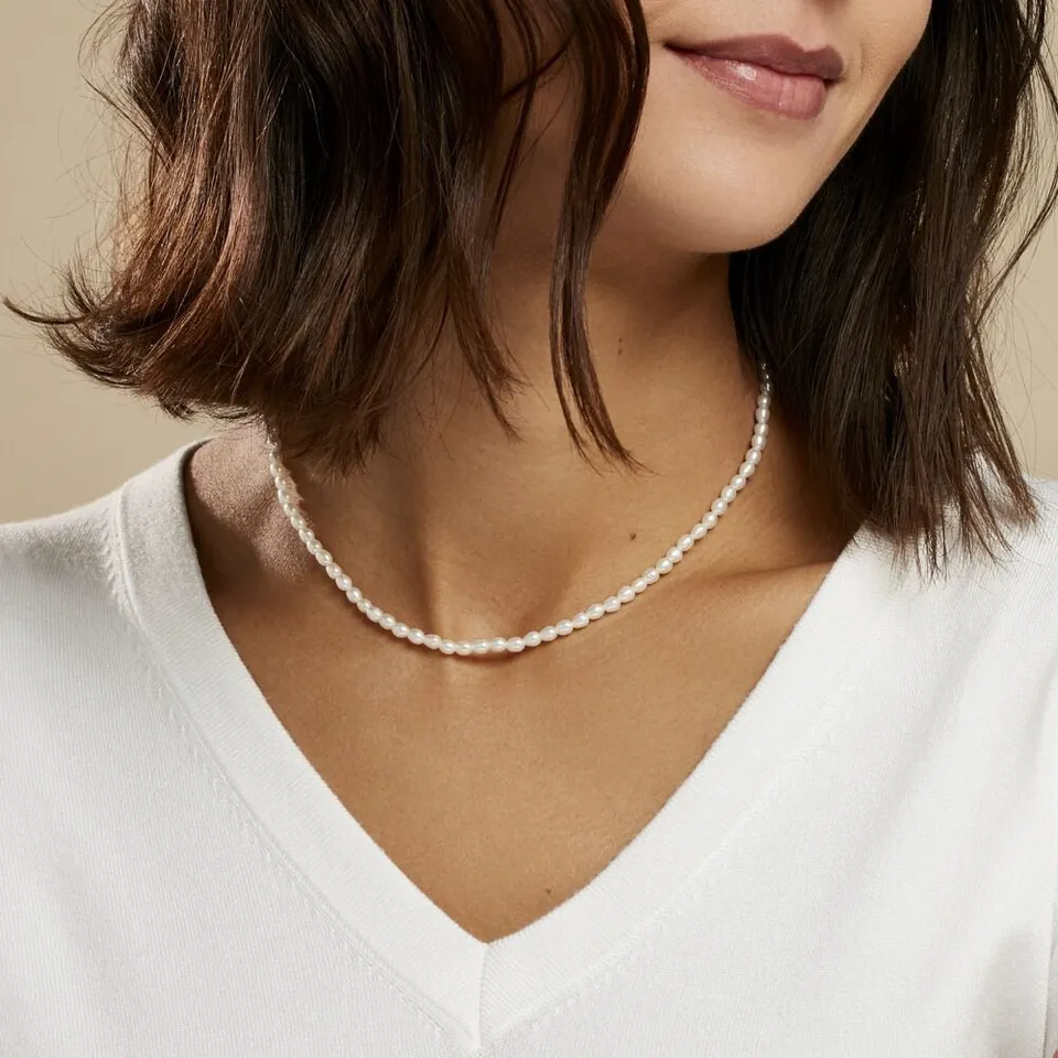 Collier de perles de culture porté
