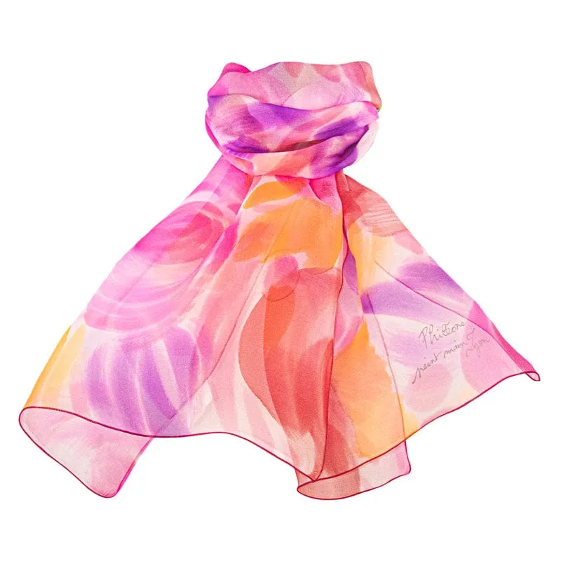 Foulard en soie peint à la main dans des tons rose et orangé